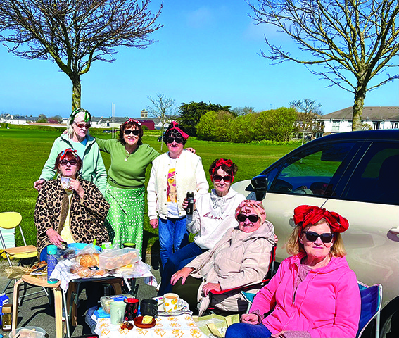 3 LL 06 The drama group relishing in the sun with a lovely picnic down by Skerries Mills WEB