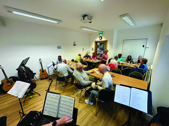 3 DL 04 Plonkers take a break at Lusk Memory Cafe WEB Mens’ Shed Prepares for an Active Winter 3 DL 04 Plonkers take a break at Lusk Memory Cafe WEB